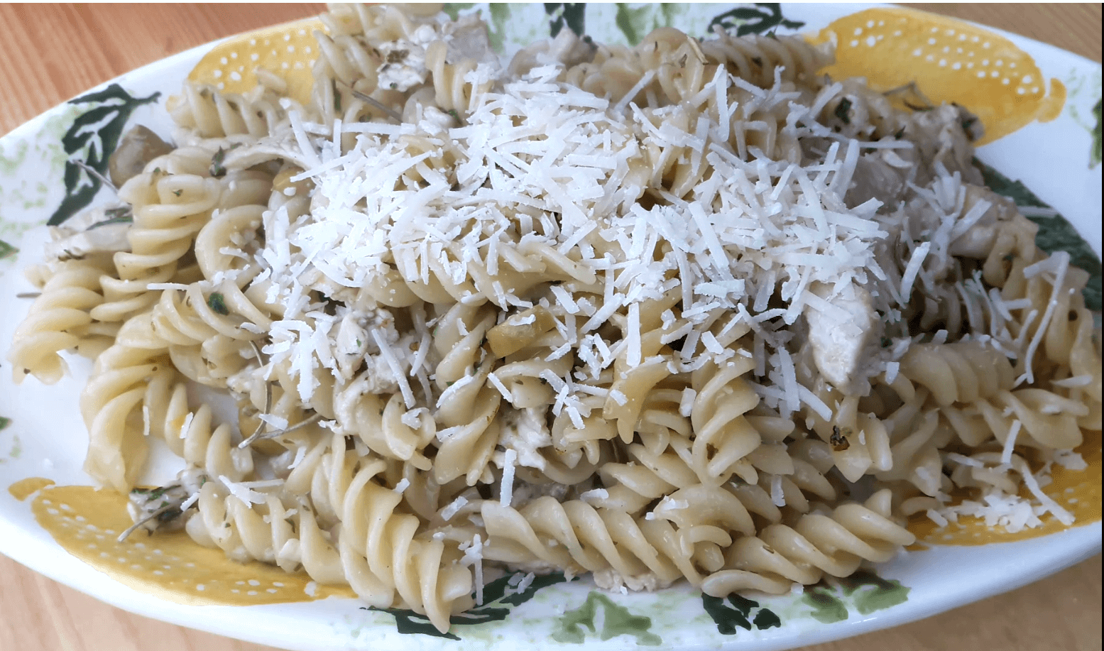 Pasta with chicken and provencale spice, herbes de provence pasta