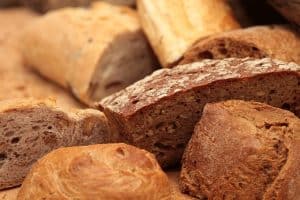 Different bread types multigrain bread, white bread, whole wheat bread