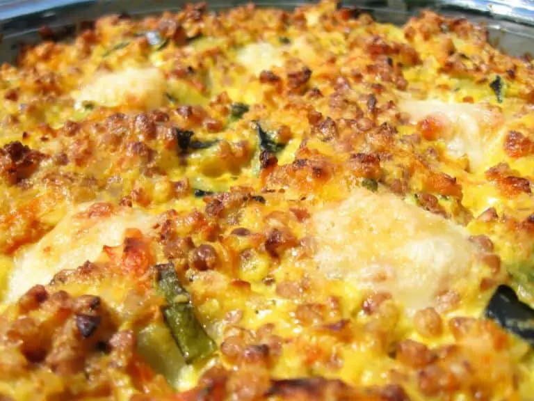 Healthy buckwheat pie with vegetables, keto friendly dinner Pro