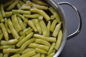 cooling yellow wax beans after blanching