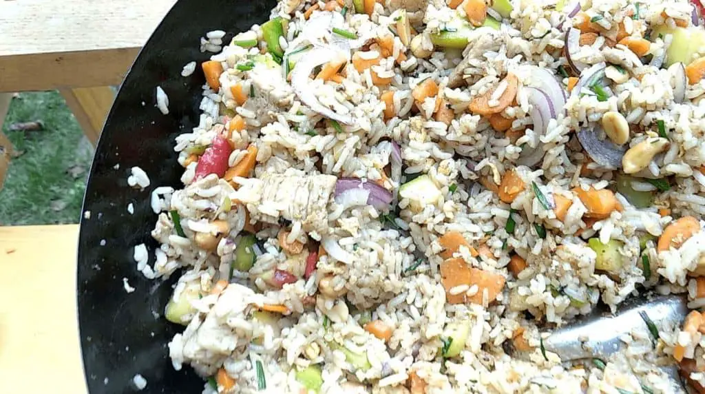 5 essential steps on how to make a stir fry for a crowd, without