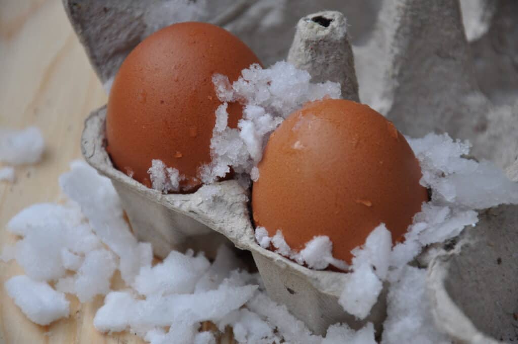 Can you cook eggs from frozen is it safe and is thawing required