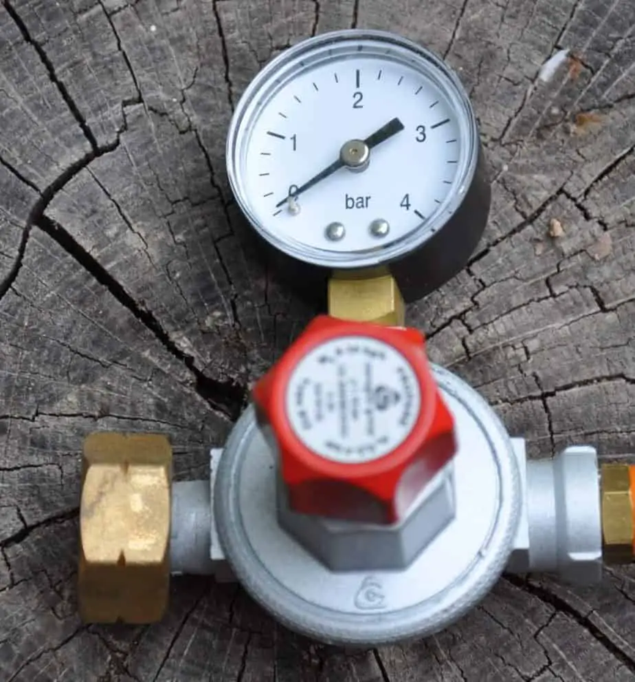 How does wok burner work and how many BTUs do you need Pro Family Chef