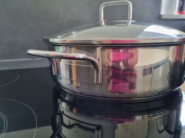 best induction pan for deep frying with a lid