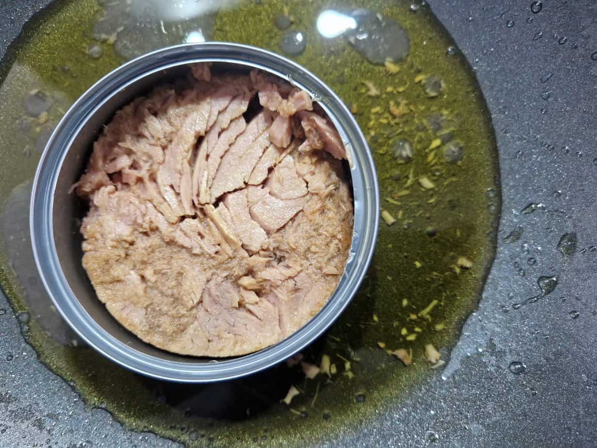 Can you use oil from canned tuna
