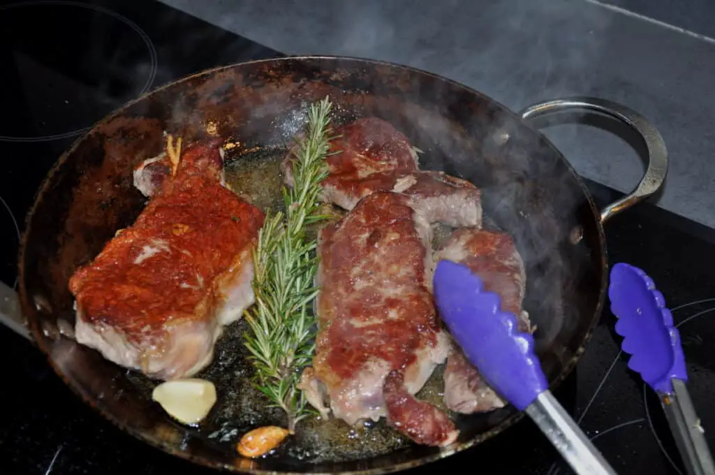 How much oil for pan frying How do you figure out how much Pro